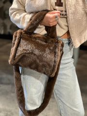 Bag fake fur
