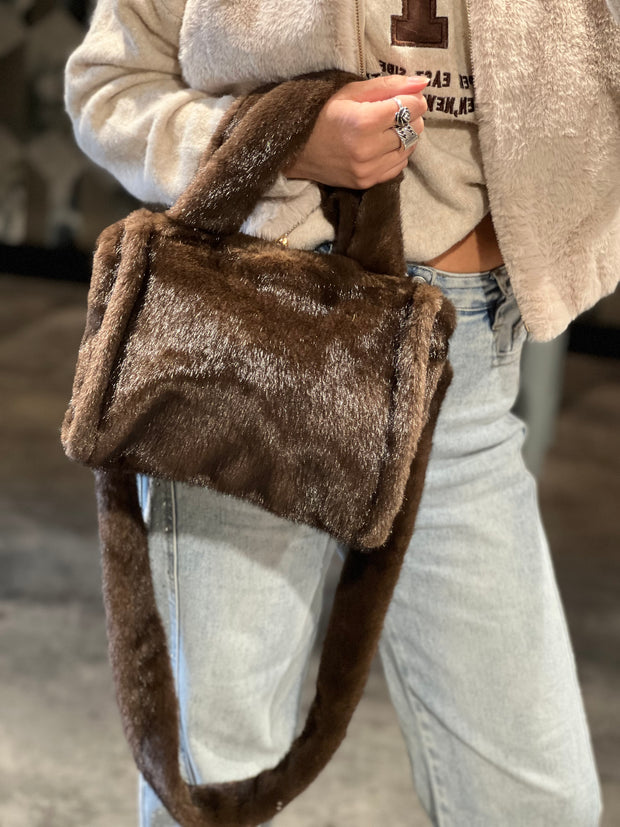 Bag fake fur