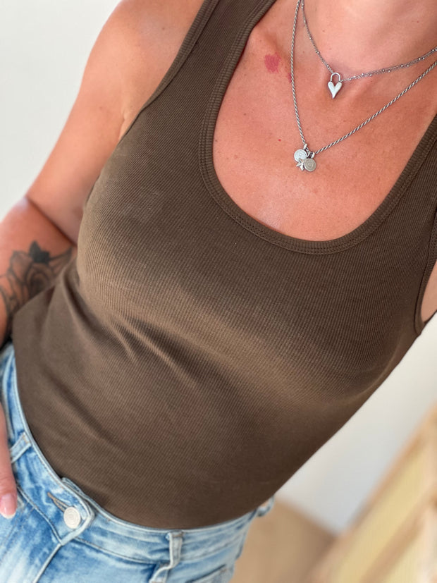 Top Basic ronde hals 5168 Bruin